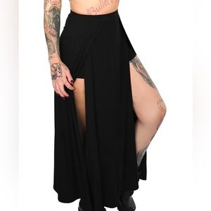 NWOT - Foxblood - Darla Maxi Skirt With Built in Shorts - Size Small Black